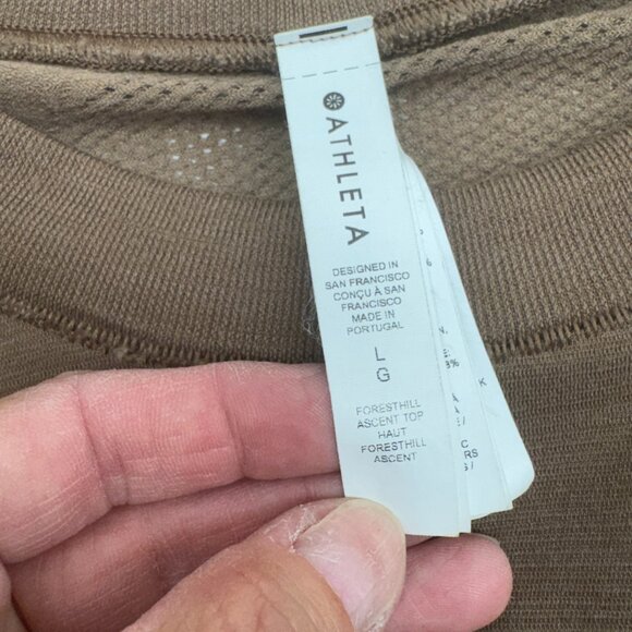 Athleta Foresthill Ascent Top in Rustic Beige - Picture 4 of 6